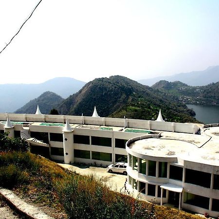 United 21 Nature Paradise Hotel Naukuchiatal Exterior photo