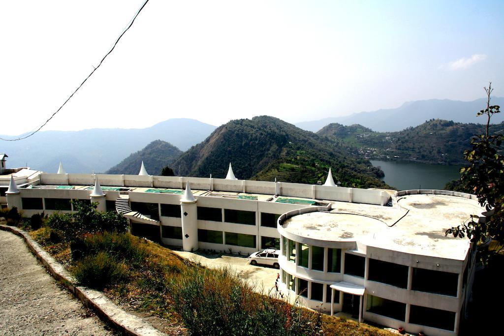 United 21 Nature Paradise Hotel Naukuchiatal Exterior photo